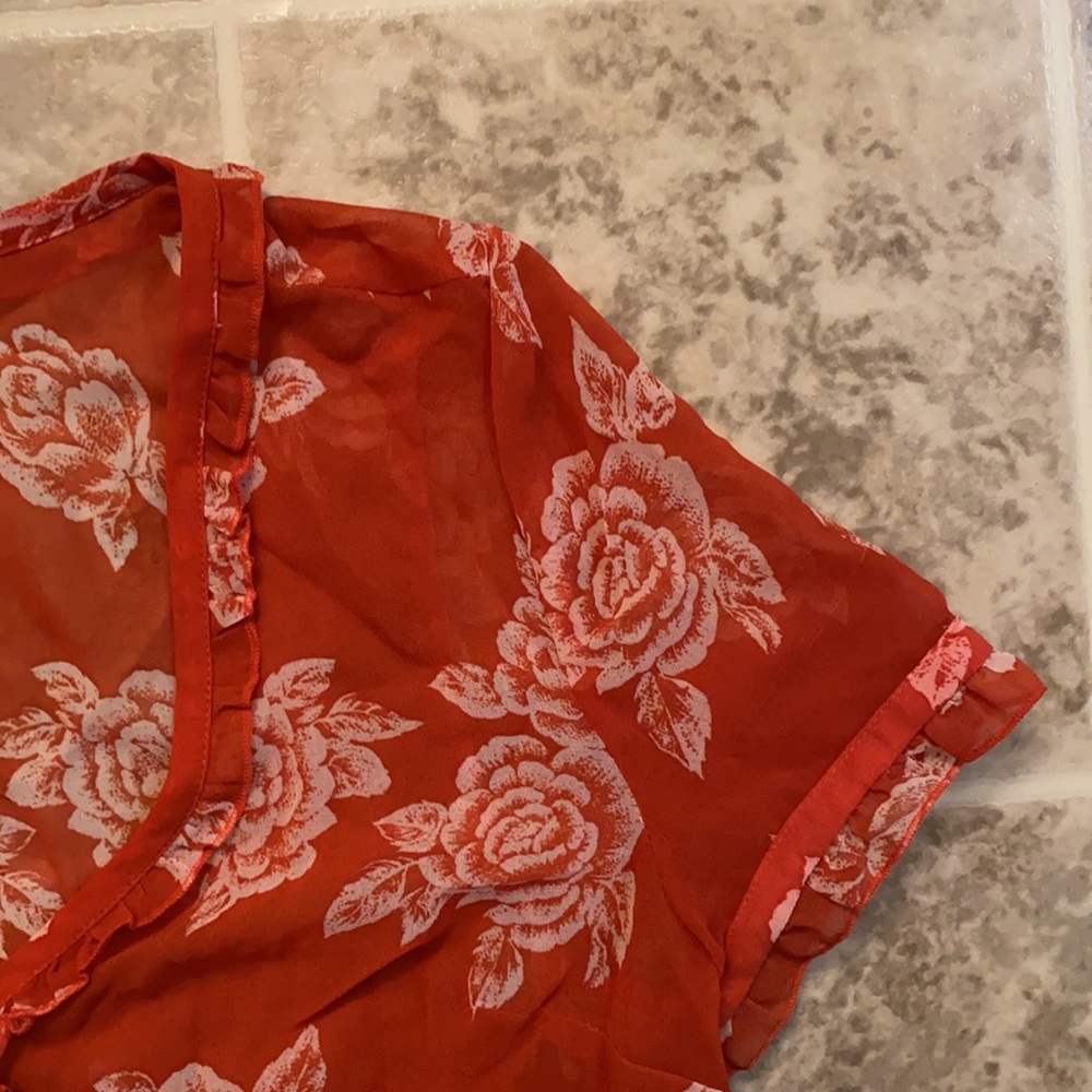 ModCloth Sheer Floral Red button up - Picture 3 of 5